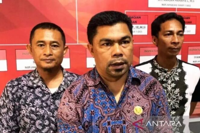 
					Aksi Segel Kantor Desa Bongkar Skandal Dana Ranto Panyang