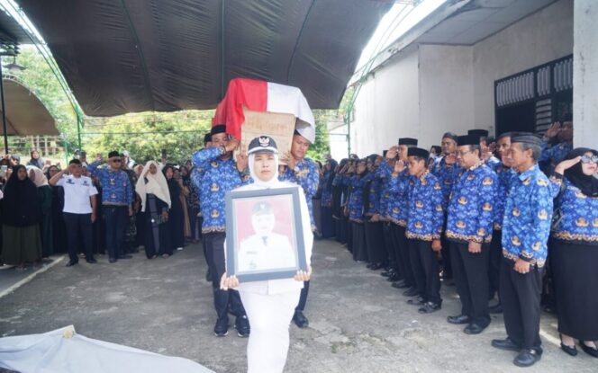 
					Kepala Desa Lilina Ajangale Wafat, Bone Kehilangan Pemimpin Visioner