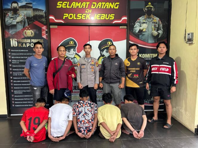 
					Drama Berdarah Tumbak Petar: Polisi Ringkus 7 Pengeroyok Bersajam