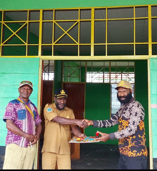 
					Estafet Kepemimpinan Tigi Timur: Lukas Doo Titipkan Masa Depan Distrik