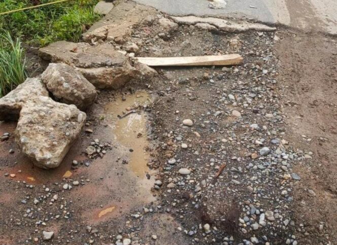 
					Polsek Talang Ubi Siaga Banjir PALI, Warga Diimbau Waspada!