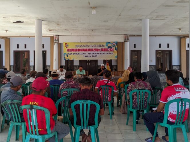 
					Warga Bangsalsari “Bedah” Anggaran Desa, Pastikan Pembangunan Tepat Sasaran
