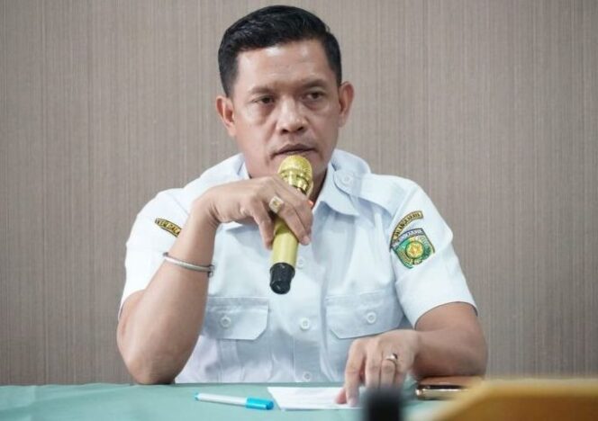
					<em>Kepala Diskominfo Kota Palangka Raya, Saipullah, menyampaikan komitmen pemerintah kota dalam memperluas dan membina Kelompok Informasi Masyarakat (KIM) sebagai garda terdepan peningkatan literasi digital di tengah masyarakat. (Foto : mmc Palangka Raya)</em>
