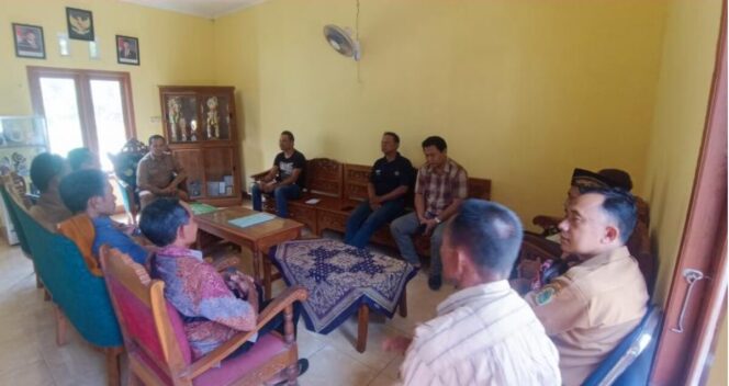 
					<em>Rapat koordinasi persiapan Festival Ketoprak di Kalurahan Tepus, Senin (24/3/2025).</em>
