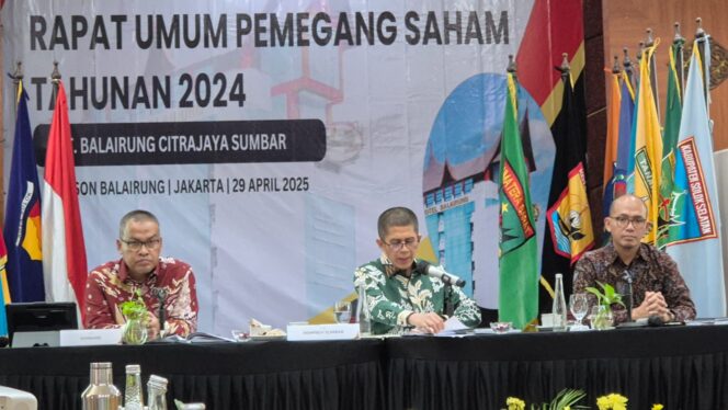 
					<em>Suasana Rapat Umum Pemegang Saham (RUPS) PT Balairung Citrajaya Sumbar di Jakarta.</em>