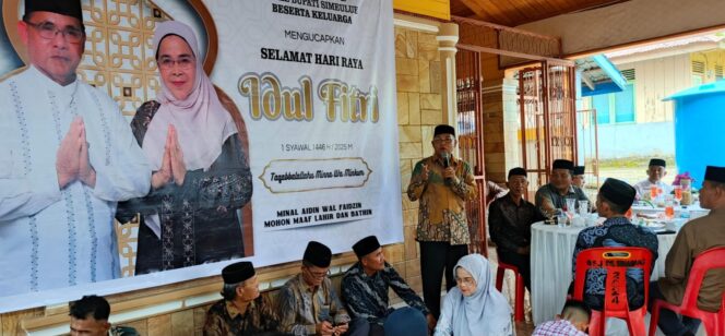 
					<em>Wakil Bupati Simeulue, Nusar Amin, saat open house membahas keterlambatan pencairan honor aparatur desa yang belum menerima gaji sejak Januari 2025.</em>