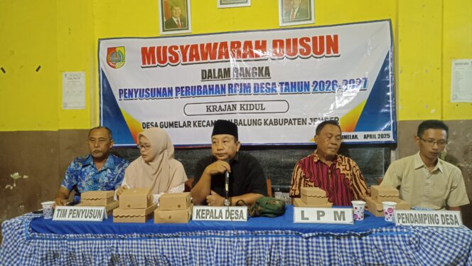
					Warga Gumelar Aktif Bahas RPJM, Koperasi Merah Putih Disosialisasikan