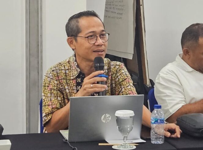 
					Sekretaris Jenderal Relawan Pemberdayaan Desa Nusantara (RPDN), Iwan Sulaiman Soelasno, mengapresiasi kolaborasi BUMDes dan dapur Makan Bergizi Gratis (MBG) di Desa Panongan dan memberikan sejumlah usulan kepada Kemendes PDT.