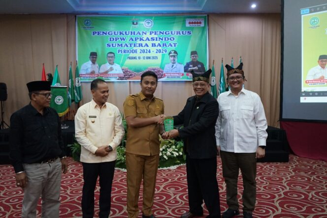 
					Komitmen Wagub Sumbar: Lindungi Petani Sawit dari Hulu ke Hilir