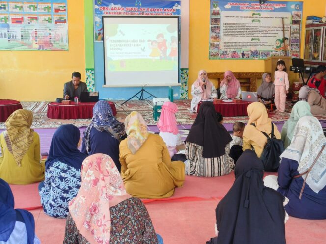 
					TK Negeri Pembina Padang Panjang Angkat Isu Perlindungan Anak dalam Parenting Day