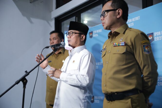 
					Mendes: Jangan Biarkan Desa Indonesia Senasib Jepang!
