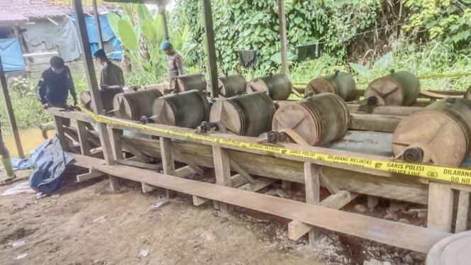 
					Tiga Pengusaha Tambang Halsel Klarifikasi: Bukan Ditahan, Hanya Dimintai Keterangan!