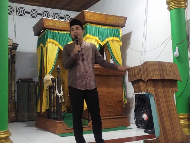 
					Penyuluh Agama Said Alhidayat Menyampaikan Tausiah, (5/7), Image Courtesy : Fandi.