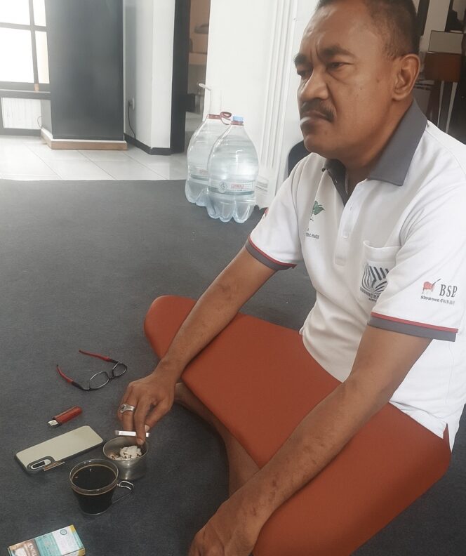 
					Kopi, Rokok, dan Asa Perantau di Lorong Jakarta
