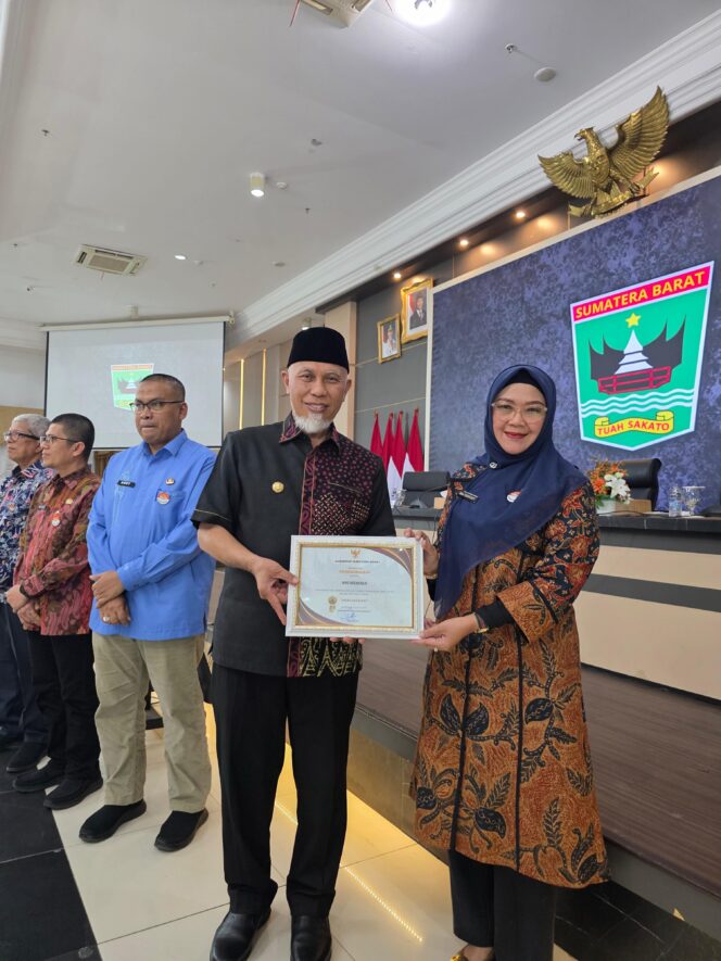 
					Dua Penghargaan SAKIP: Bukti Nyata Biro Organisasi Sumbar Konsisten Berprestasi