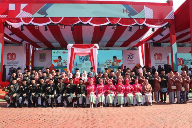 
					Hari Jadi Ke-75, Bekasi Gaungkan Persatuan dan Gotong Royong