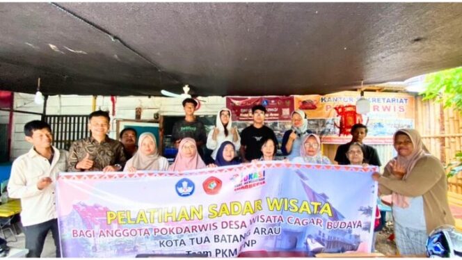 
					Tingkatkan Pariwisata, PNP Beri Pelatihan Sadar Wisata di Kota Tua Batang Arau, Rabu (30/07/2025). 