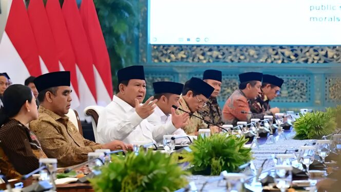 
					Prabowo Dorong Ekonomi Desa Lewat Koperasi dan Supermarket