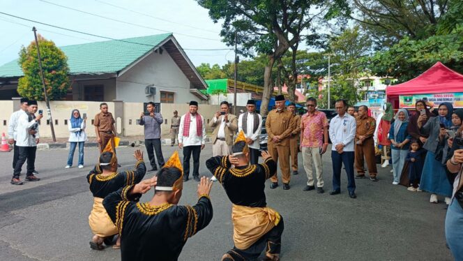 
					Sumbar Tingkatkan Literasi untuk Bangun Generasi Emas