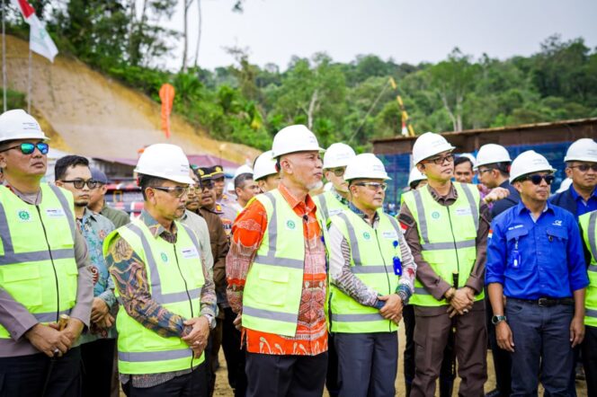 
					Sumatera Barat Mulai Eksplorasi Energi Panas Bumi