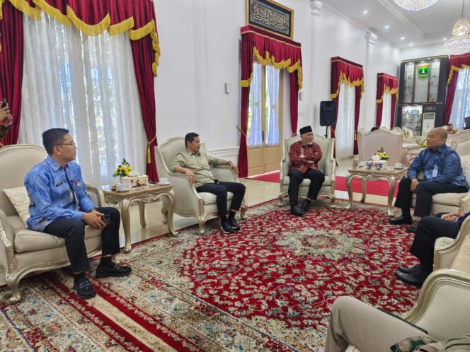 
					Peran Media Strategis, Pemprov Sumbar Gandeng RRI