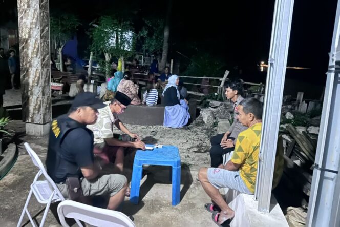 
					Polisi Selayar Pimpin Pencarian Nelayan Hilang di Laut