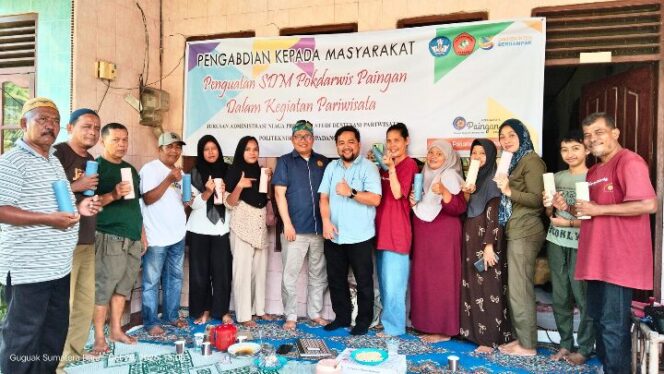 
					Membangun Pariwisata Berbasis Komunitas: PNP dan Pokdarwis Paingan Garap Penguatan SDM Lokal, Sabtu (25/10/2025), di Nagari Guguak Kuranji Hilir, Kecamatan Sungai Limau. 