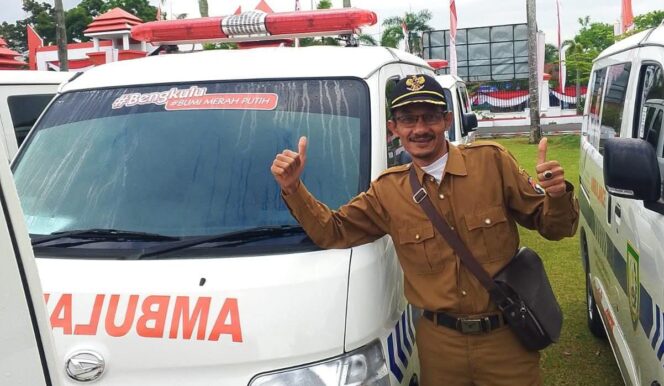 
					Kado HUT RI ke-80, Bengkulu Serahkan 130 Ambulans Gratis ke Desa