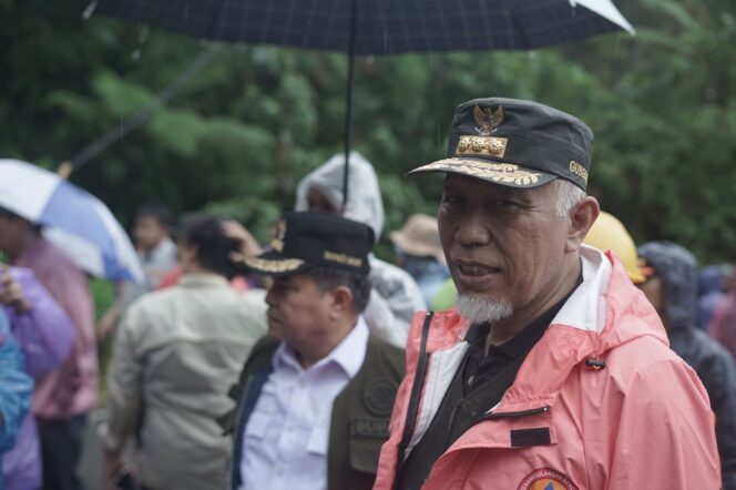 
					Galodo Malalak Agam: Mahyeldi Prioritaskan Korban dan Logistik Desa