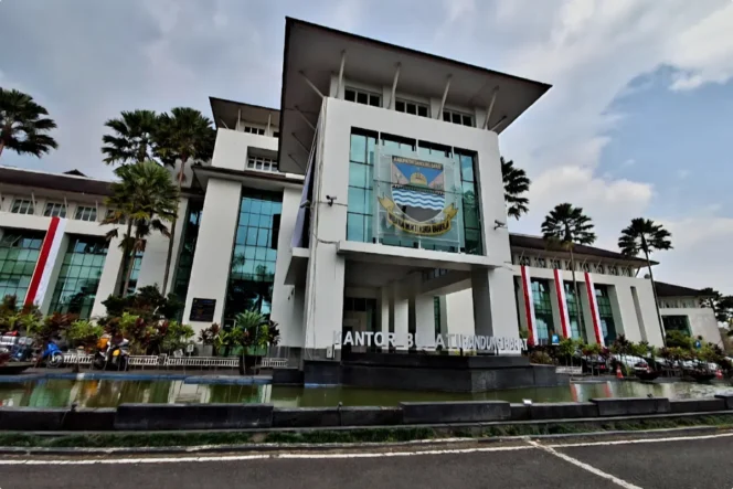 
					Rp240 Miliar Dana Desa Bandung Barat Cair, Ini Desa Terbesar