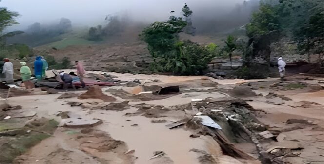 
					Longsor Agam Isolir Nagari, Ratusan Warga Kampung Tabu Kelaparan