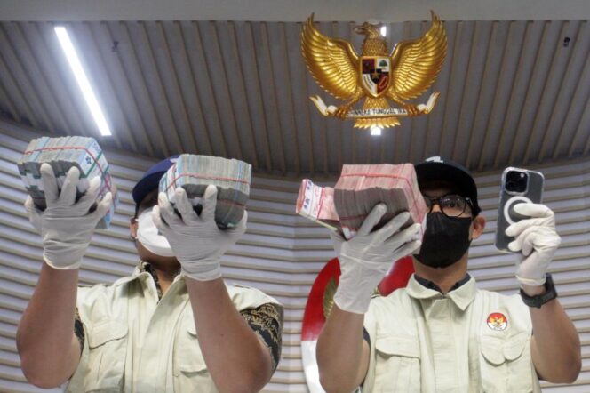 
					Jaringan Korupsi ‘Rumah Sakit Prestise’: KPK Bongkar Skema Makelar Mega-Proyek 31 RSUD Nasional