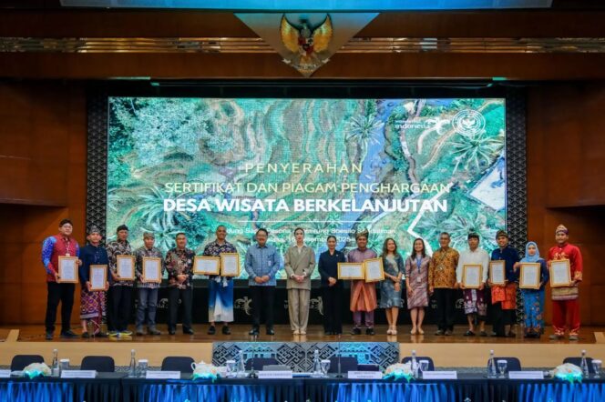 
					10 Desa Wisata Raih Sertifikasi Berkelanjutan 2025 dari Menpar