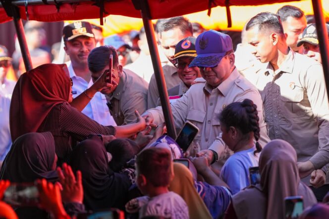 
					Prabowo Pastikan Semua Infrastruktur Rusak Sumbar Dibangun Ulang