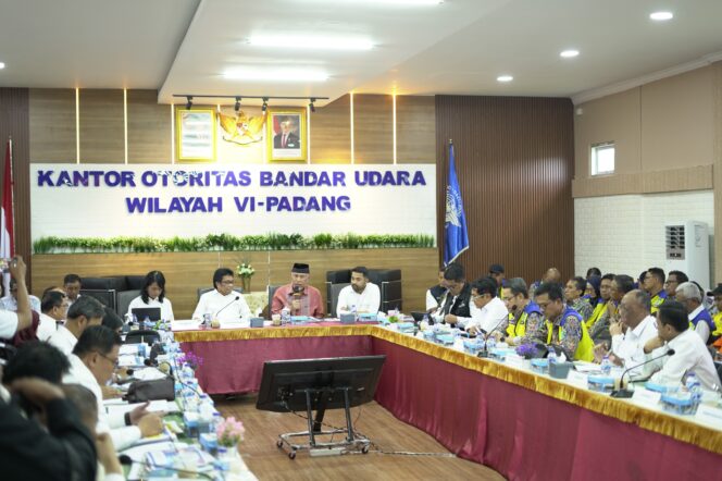 
					Sinyal Darurat: Infrastruktur Desa Lumpuh, Sumbar Minta Bantuan Pusat