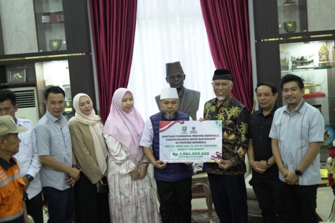 
					Sumbar Terima Bantuan Rp1 Miliar dari Pemerintah Bengkulu