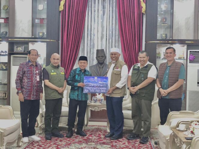 
					Jambi Salurkan Bantuan Dana dan Beras untuk Bencana Sumbar