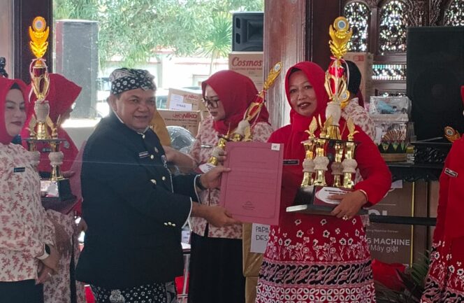 
					Desa Delik Sabet Juara Satu PKK Terbaik Kabupaten Semarang