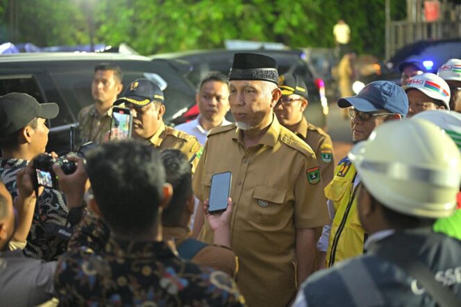 
					UMP Sumatera Barat 2026 Naik Menjadi Rp3,18 Juta