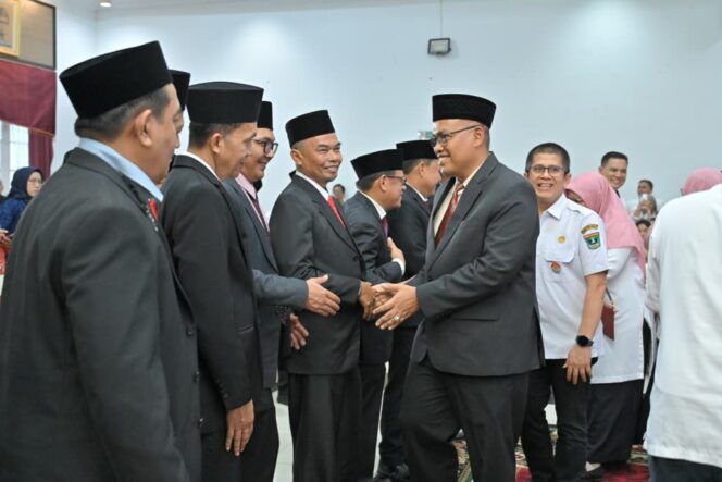 
					Sekda Sumbar Lantik 119 Pejabat, Tekankan Transparansi Manajemen Talenta