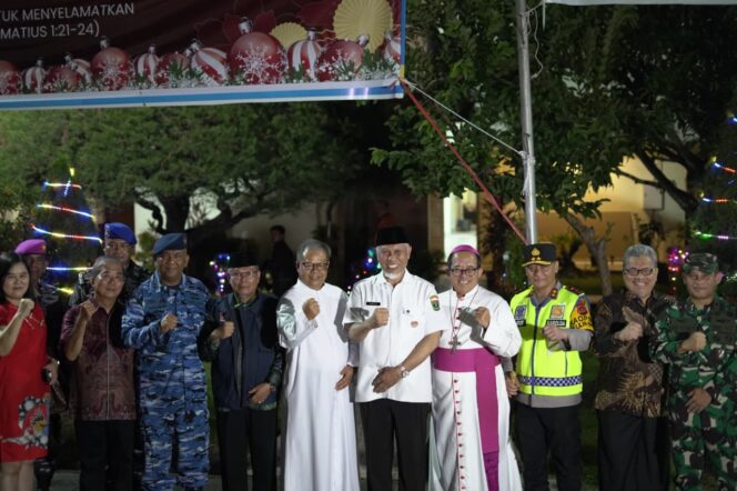 
					Mahyeldi Pastikan Misa Natal di Padang Aman Kondusif