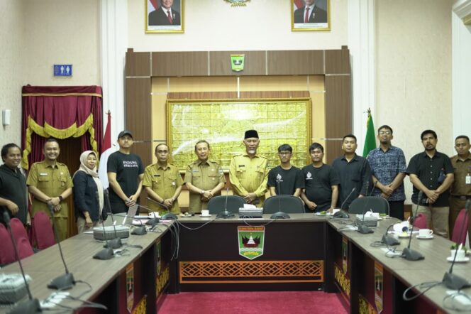 
					Gubernur Sumbar Tegaskan Jembatan Kereta Lembah Anai Tidak Dibongkar