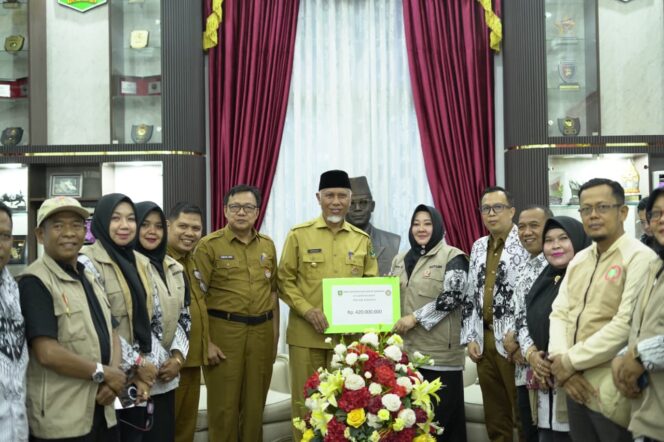 
					PGRI Bengkalis Donasi 420 Juta untuk Guru Terdampak Bencana