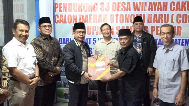 
					Bupati Satono Dukung Penuh Percepatan Pemekaran Kabupaten Sambas Pesisir