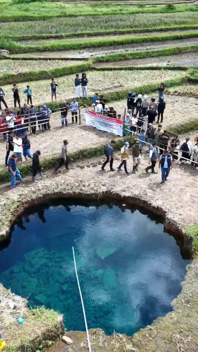 
					Bukan Air Sakti, Sinkhole di Limapuluh Kota Bahaya Dikonsumsi