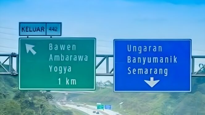 
					Rest Area Tol: Kuburan atau Panggung UMKM Lokal?