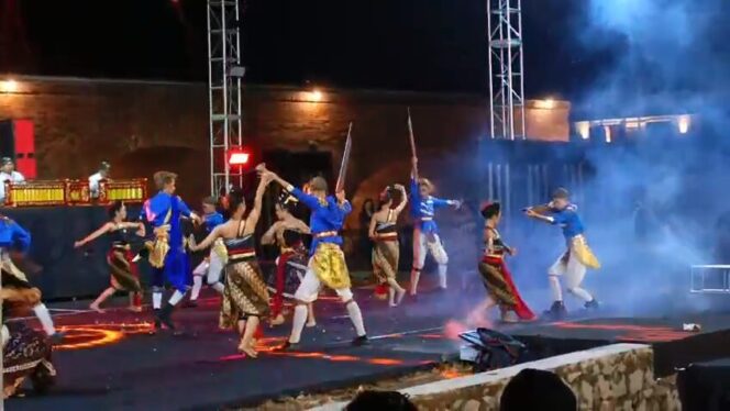 
					Sihir Sejarah Ambarawa: Sendratari Babad Fort Willem I Digelar Rutin