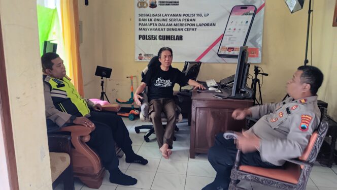 
					Layanan Gratis 110: Polisi Kini Cuma Seujung Jari