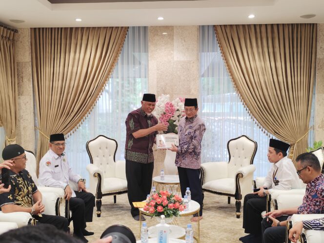 
					Mahyeldi Dorong Wakaf Jadi Mesin Baru Pembangunan Sumatera Barat