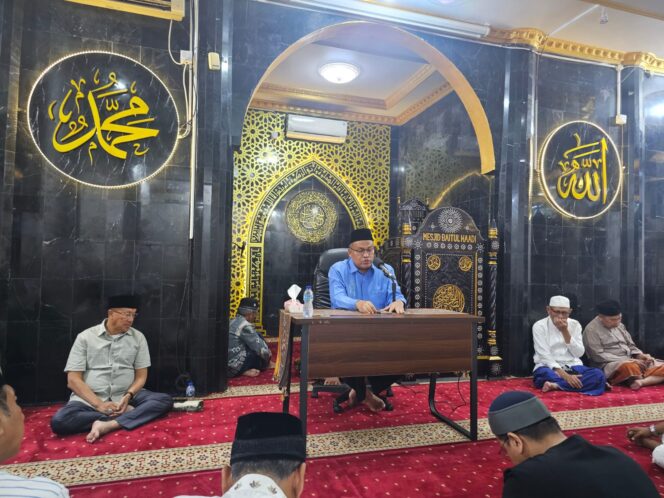 
					Tarawih Perdana: Sekdaprov Sumbar Rayakan Spiritualitas di Baitul Haadi
